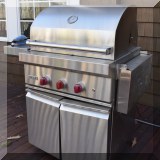 L01. Wolf direct connect gas grill. 